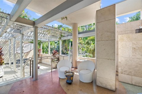 House in Fort Lauderdale, Florida 7 bedrooms, 580.64 sq.m. № 2013640 - photo 25