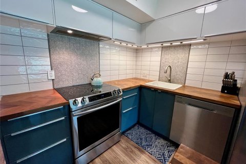 Condo in Clearwater, Florida, 2 bedrooms № 2155965 - photo 10