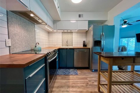 Condo in Clearwater, Florida, 2 bedrooms № 2155965 - photo 9