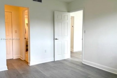 Copropriété à louer à Miami Lakes, Floride: 1 chambre, 65.03 m2 № 1956920 - photo 7