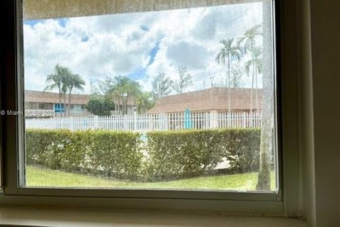Copropriété à louer à Miami Lakes, Floride: 1 chambre, 65.03 m2 № 1956920 - photo 8