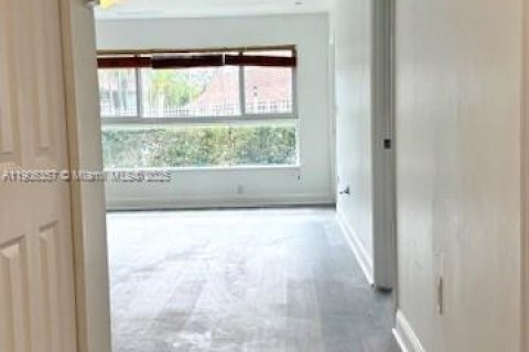 Copropriété à louer à Miami Lakes, Floride: 1 chambre, 65.03 m2 № 1956920 - photo 26