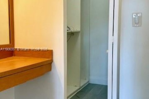 Copropriété à louer à Miami Lakes, Floride: 1 chambre, 65.03 m2 № 1956920 - photo 9