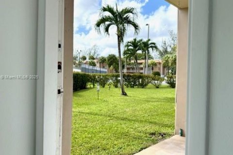 Copropriété à louer à Miami Lakes, Floride: 1 chambre, 65.03 m2 № 1956920 - photo 22