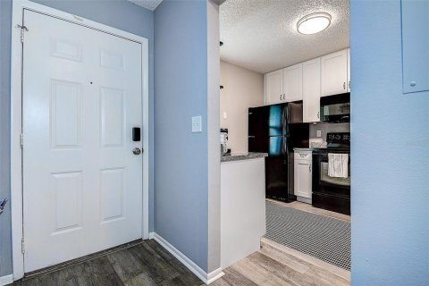 Condominio en venta en Clearwater, Florida, 2 dormitorios, 85.01 m2 № 1772870 - foto 4