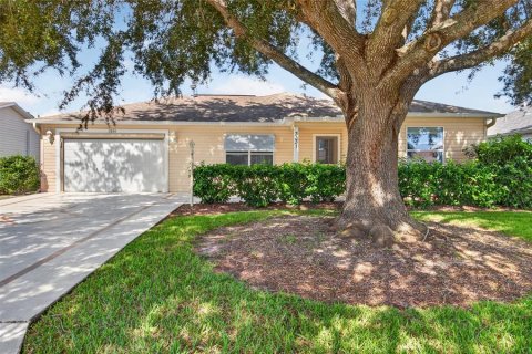 Villa ou maison à The Villages, Floride 2 chambres, 134.52 m2 № 2416498