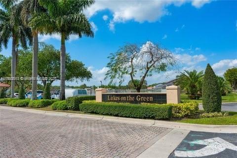 Casa en venta en Hialeah, Florida, 3 dormitorios, 111.95 m2 № 1940952 - foto 1