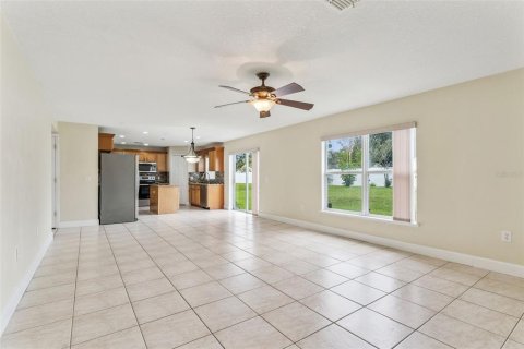 Villa ou maison à louer à Ocoee, Floride: 4 chambres, 227.7 m2 № 2385739 - photo 9
