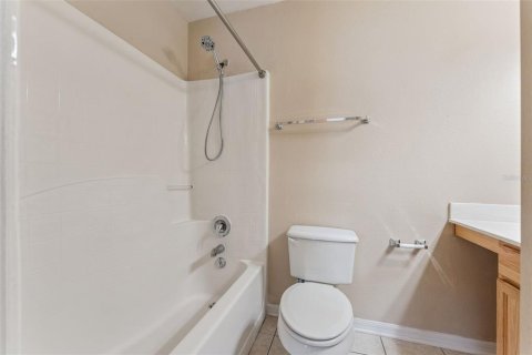 Villa ou maison à louer à Ocoee, Floride: 4 chambres, 227.7 m2 № 2385739 - photo 22