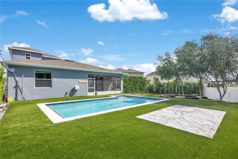 Villa ou maison à louer à Kissimmee, Floride: 5 chambres, 254.18 m2 № 2112400 - photo 12