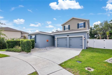 Villa ou maison à louer à Kissimmee, Floride: 5 chambres, 254.18 m2 № 2112400 - photo 2
