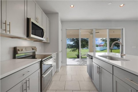 Villa ou maison à vendre à Groveland, Floride: 4 chambres, 243.4 m2 № 2152319 - photo 12