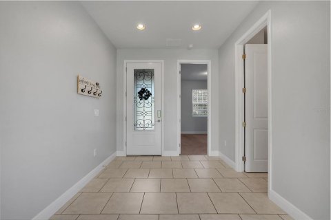 Villa ou maison à vendre à Groveland, Floride: 4 chambres, 243.4 m2 № 2152319 - photo 5