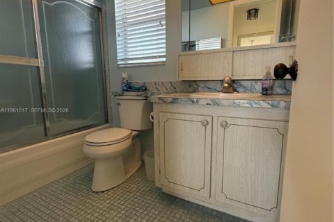 Condominio en venta en Sunrise, Florida, 1 dormitorio, 59.46 m2 № 2021830 - foto 21