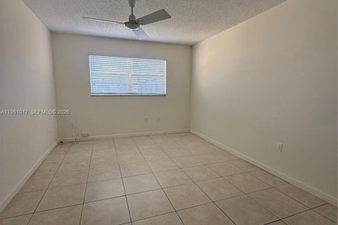 Condominio en venta en Sunrise, Florida, 1 dormitorio, 59.46 m2 № 2021830 - foto 18
