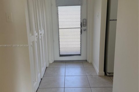 Condominio en venta en Sunrise, Florida, 1 dormitorio, 59.46 m2 № 2021830 - foto 7