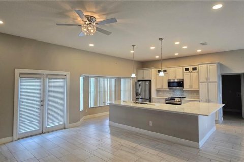 Villa ou maison à vendre à Orlando, Floride: 4 chambres, 174.01 m2 № 2427223 - photo 9