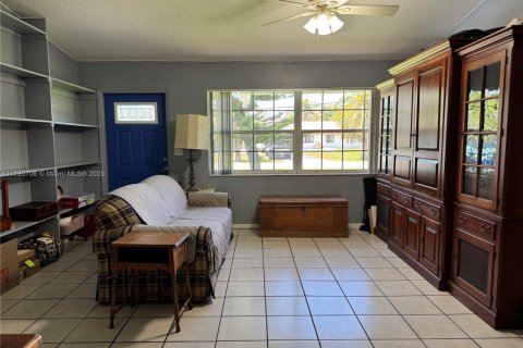 House in Southwest Ranches, Florida 3 bedrooms, 143.26 sq.m. № 1711381 - photo 8