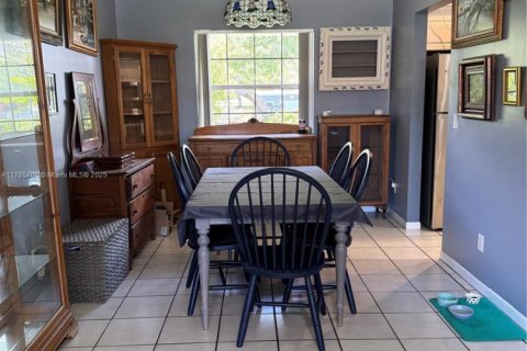 House in Southwest Ranches, Florida 3 bedrooms, 143.26 sq.m. № 1711381 - photo 7