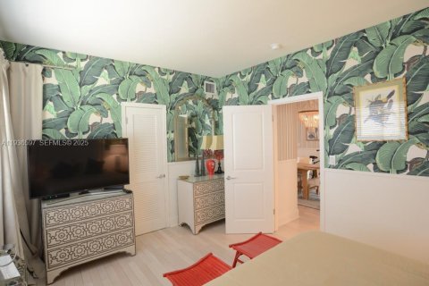 Condominio en venta en Miami Beach, Florida, 1 dormitorio, 61.32 m2 № 1994597 - foto 15