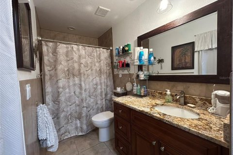 Condo in Tampa, Florida, 2 bedrooms  № 1828086 - photo 9