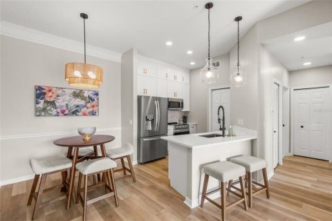 Condo in Sarasota, Florida, 1 bedroom  № 2201838 - photo 3