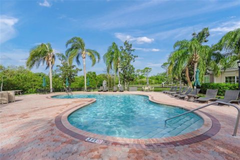 Condo in Sarasota, Florida, 1 bedroom  № 2201838 - photo 24