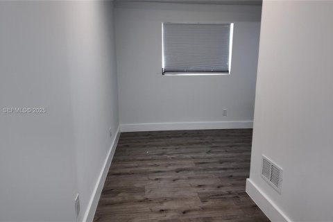 Купить виллу или дом в Холливуд, Флорида 3 спальни, 120.96м2, № 1988417 - фото 28