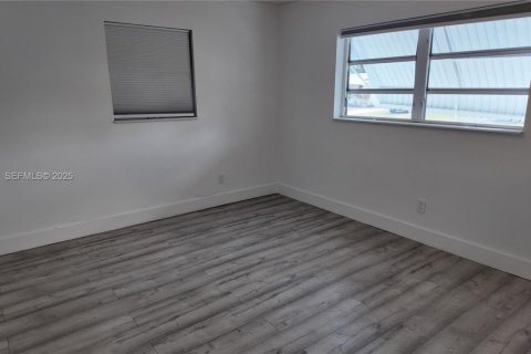 Купить виллу или дом в Холливуд, Флорида 3 спальни, 120.96м2, № 1988417 - фото 19