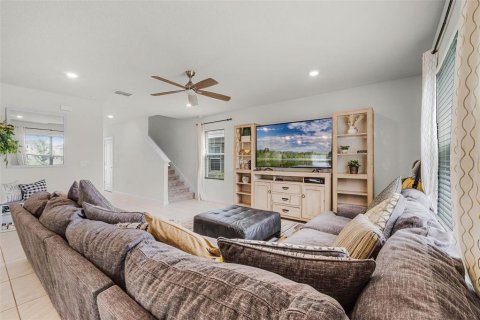 House in Kissimmee, Florida 4 bedrooms, 202.34 sq.m. № 1625510 - photo 9