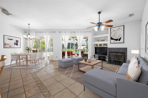 House in Lutz, Florida 4 bedrooms, 205.04 sq.m. № 2427427 - photo 16