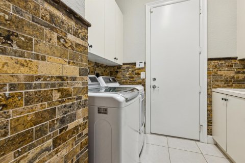 Casa en alquiler en Boynton Beach, Florida, 5 dormitorios, 378.76 m2 № 2421317 - foto 24