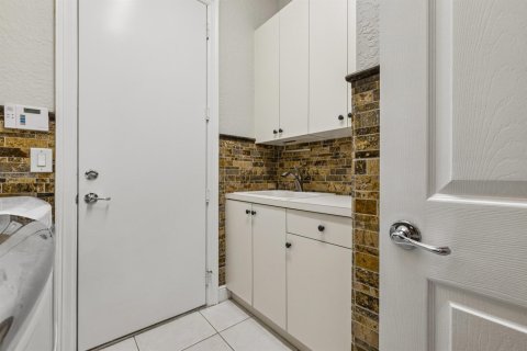 Casa en alquiler en Boynton Beach, Florida, 5 dormitorios, 378.76 m2 № 2421317 - foto 25