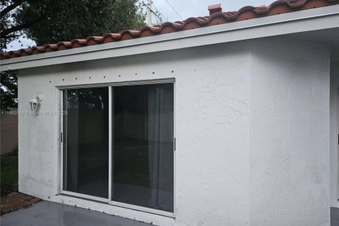 Купить виллу или дом в Уэстон, Флорида 3 спальни, 146.79м2, № 1945201 - фото 17