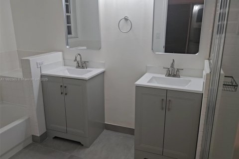 Купить виллу или дом в Уэстон, Флорида 3 спальни, 146.79м2, № 1945201 - фото 12