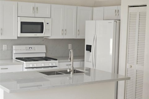 Купить виллу или дом в Уэстон, Флорида 3 спальни, 146.79м2, № 1945201 - фото 9