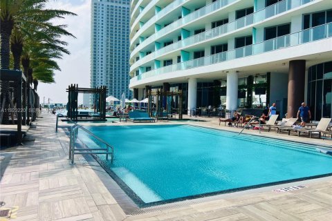 Condo in Hollywood, Florida, 2 bedrooms № 1976847 - photo 25