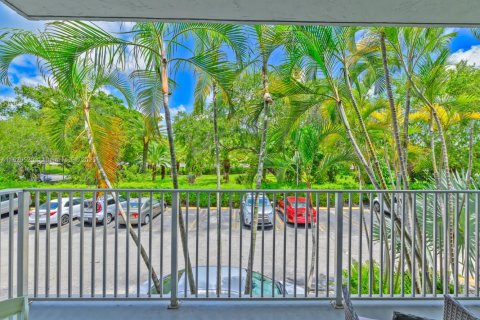Condo in Miami, Florida, 1 bedroom  № 2076765 - photo 28