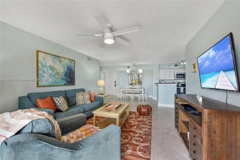 Copropriété à louer à Aventura, Floride: 2 chambres, 109.62 m2 № 1985654 - photo 5