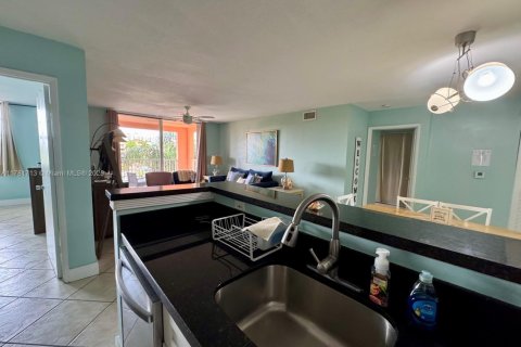 Copropriété à louer à Aventura, Floride: 2 chambres, 109.62 m2 № 1985654 - photo 4