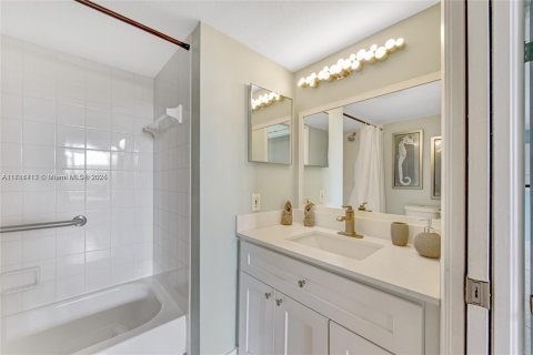 Copropriété à louer à Aventura, Floride: 2 chambres, 109.62 m2 № 1985654 - photo 3