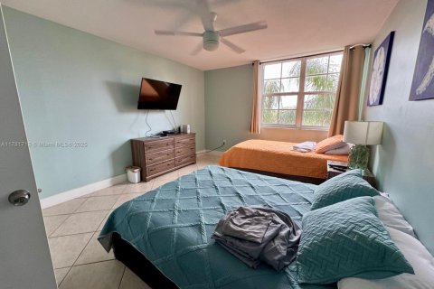 Copropriété à louer à Aventura, Floride: 2 chambres, 109.62 m2 № 1985654 - photo 9