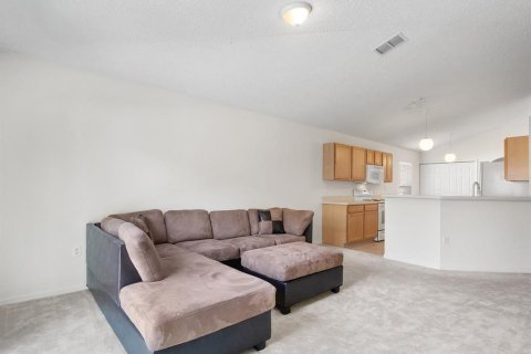 House in Apopka, Florida 3 bedrooms, 151.62 sq.m. № 1526091 - photo 12