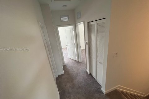 Touwnhouse à louer à Miami, Floride: 3 chambres, 138.33 m2 № 2046155 - photo 14