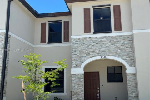 Touwnhouse à Miami, Floride 3 chambres, 138.33 m2 № 2046155