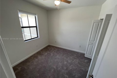 Touwnhouse à louer à Miami, Floride: 3 chambres, 138.33 m2 № 2046155 - photo 17