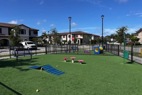 Adosado en alquiler en Homestead, Florida, 4 dormitorios, 175.31 m2 № 2013685 - foto 24