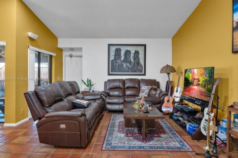 Villa ou maison à vendre à Weston, Floride: 3 chambres, 149.67 m2 № 1804367 - photo 15