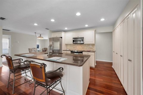 Villa ou maison à vendre à Seminole, Floride: 4 chambres, 213.12 m2 № 1749662 - photo 19
