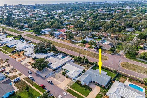 Villa ou maison à vendre à Seminole, Floride: 4 chambres, 213.12 m2 № 1749662 - photo 3